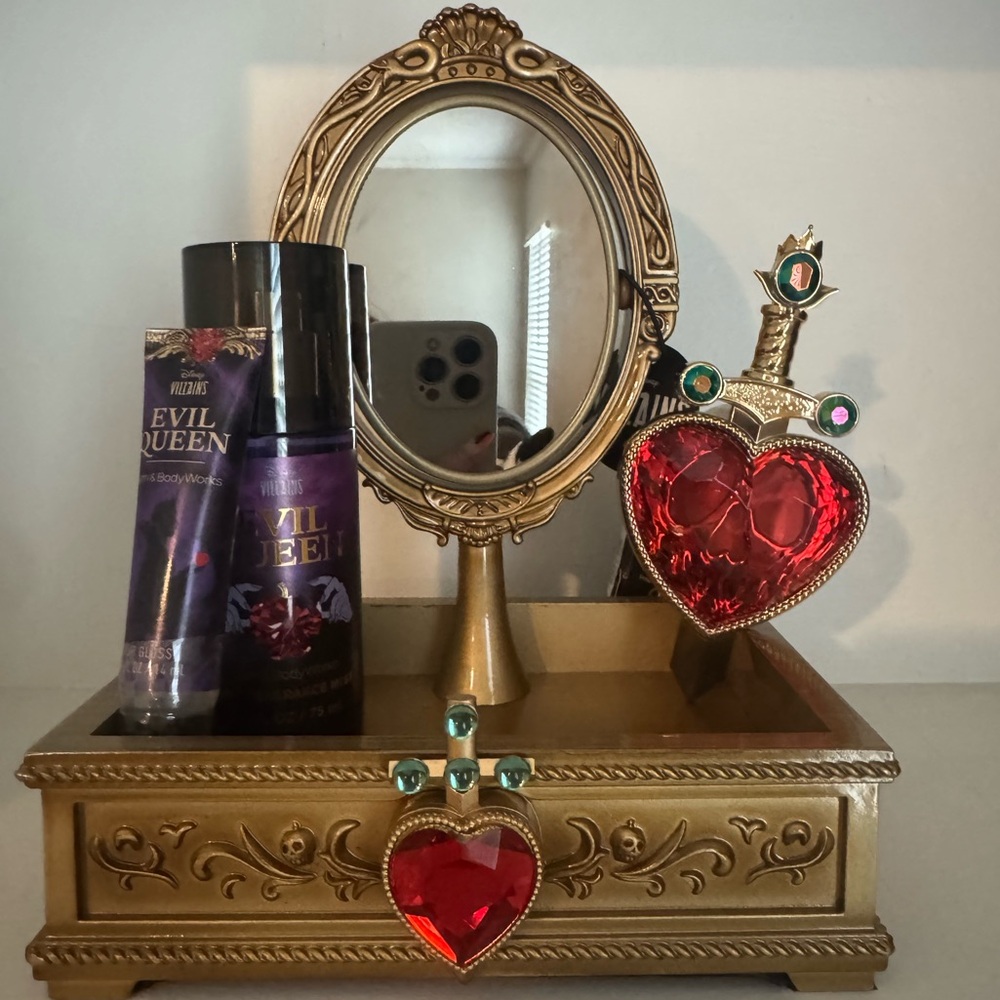 Bath & Body Works Evil Queen Bundle